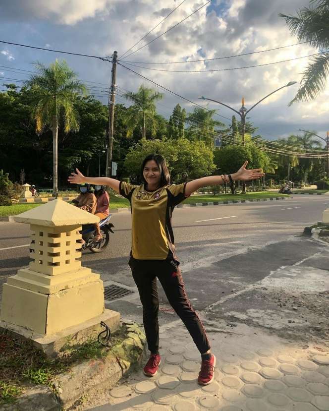 7 Potret Polwan Cantik Dian Asih yang Viral, Paras dan Body Bak Model Terkenal!