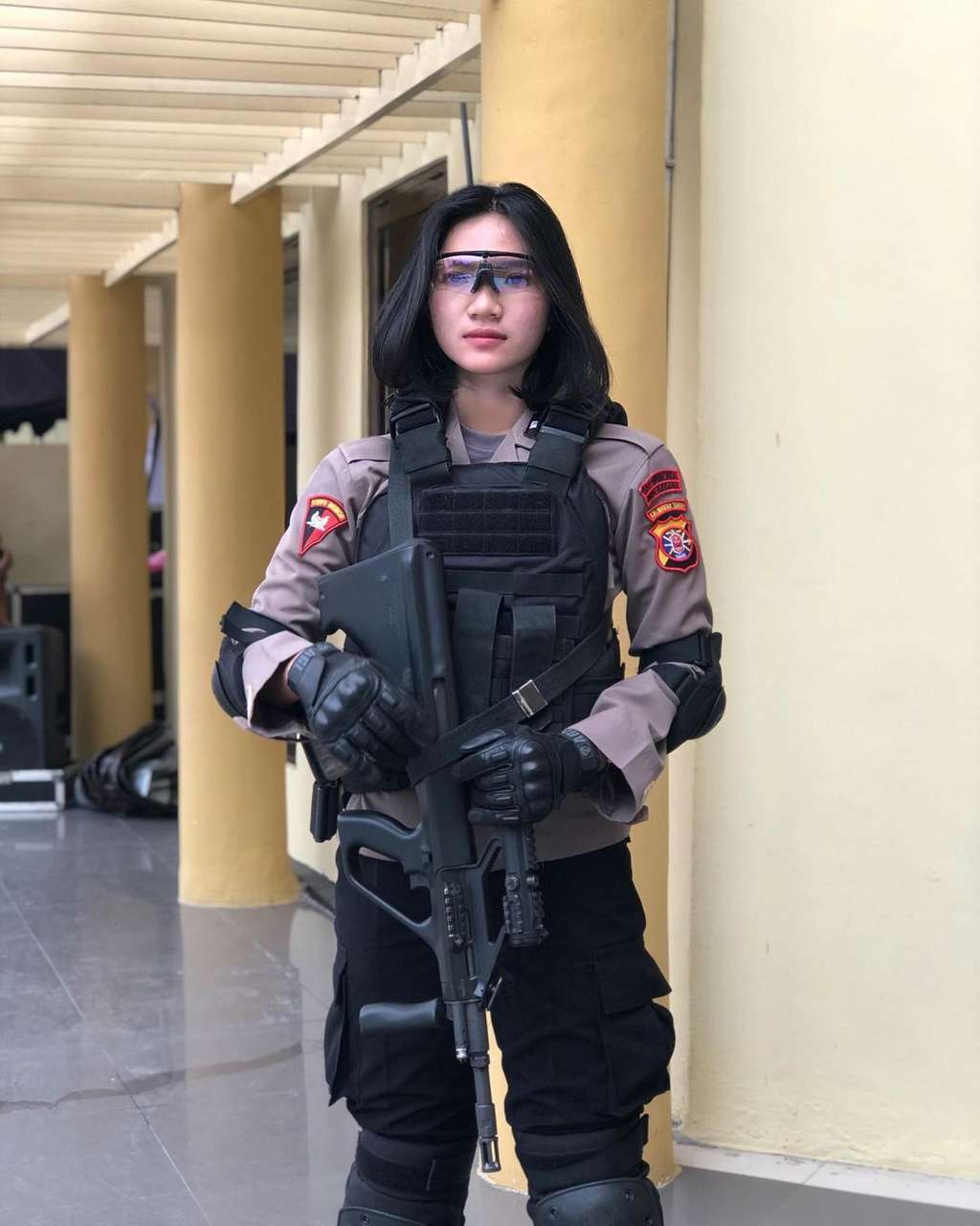 7 Potret Polwan Cantik Dian Asih yang Viral, Paras dan Body Bak Model Terkenal!