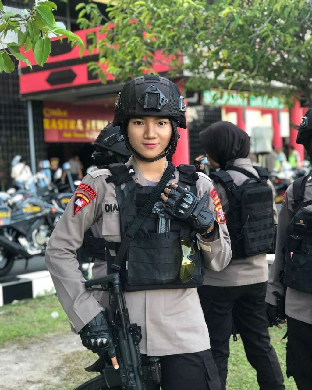 7 Potret Polwan Cantik Dian Asih yang Viral, Paras dan Body Bak Model Terkenal!