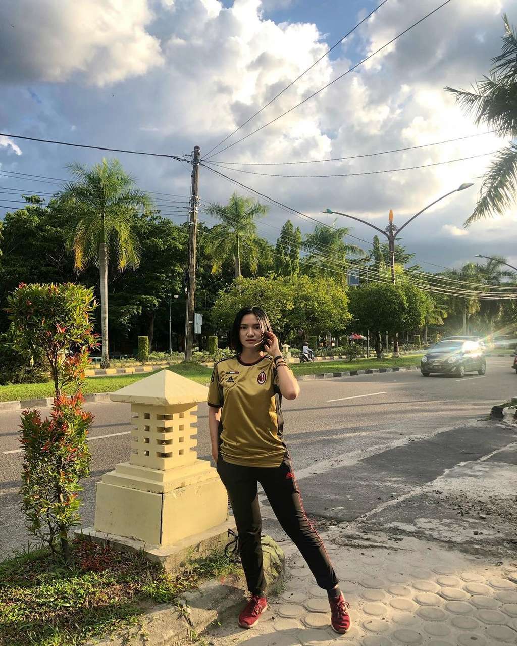 7 Potret Polwan Cantik Dian Asih yang Viral, Paras dan Body Bak Model Terkenal!