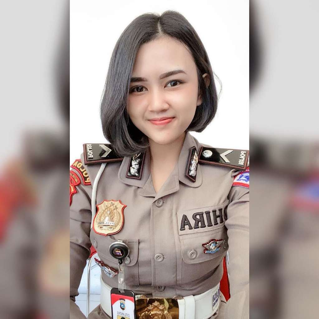 Dulu Dibully Jelek Dan Dekil, 7 Potret Perubahan Polwan Ini Bikin Syok Banget!