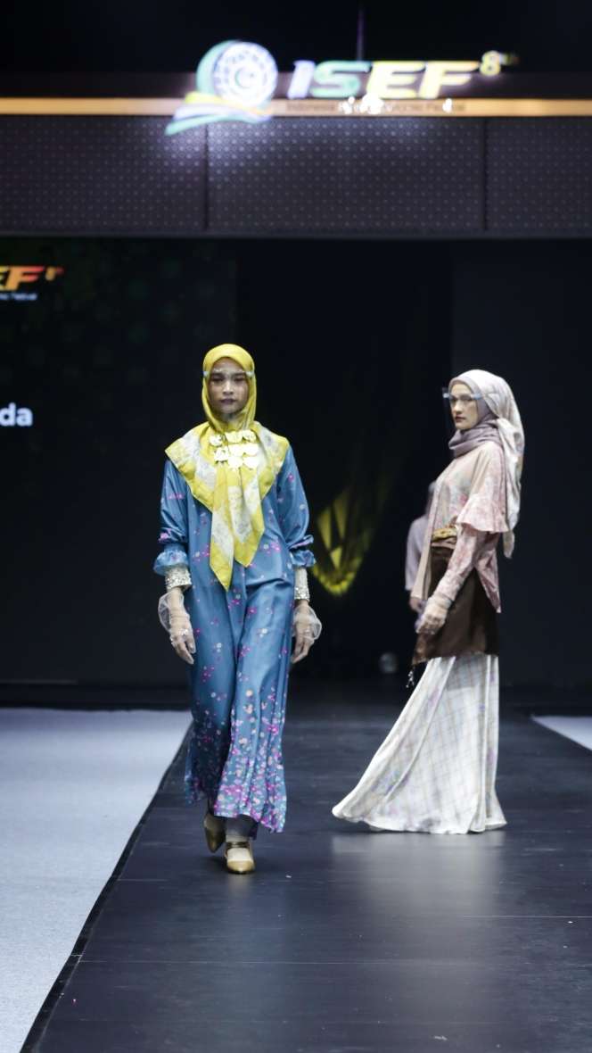 FOTO: Semarak 157 Desainer dan 797 Looks Fashion Muslim di ISEF 2021