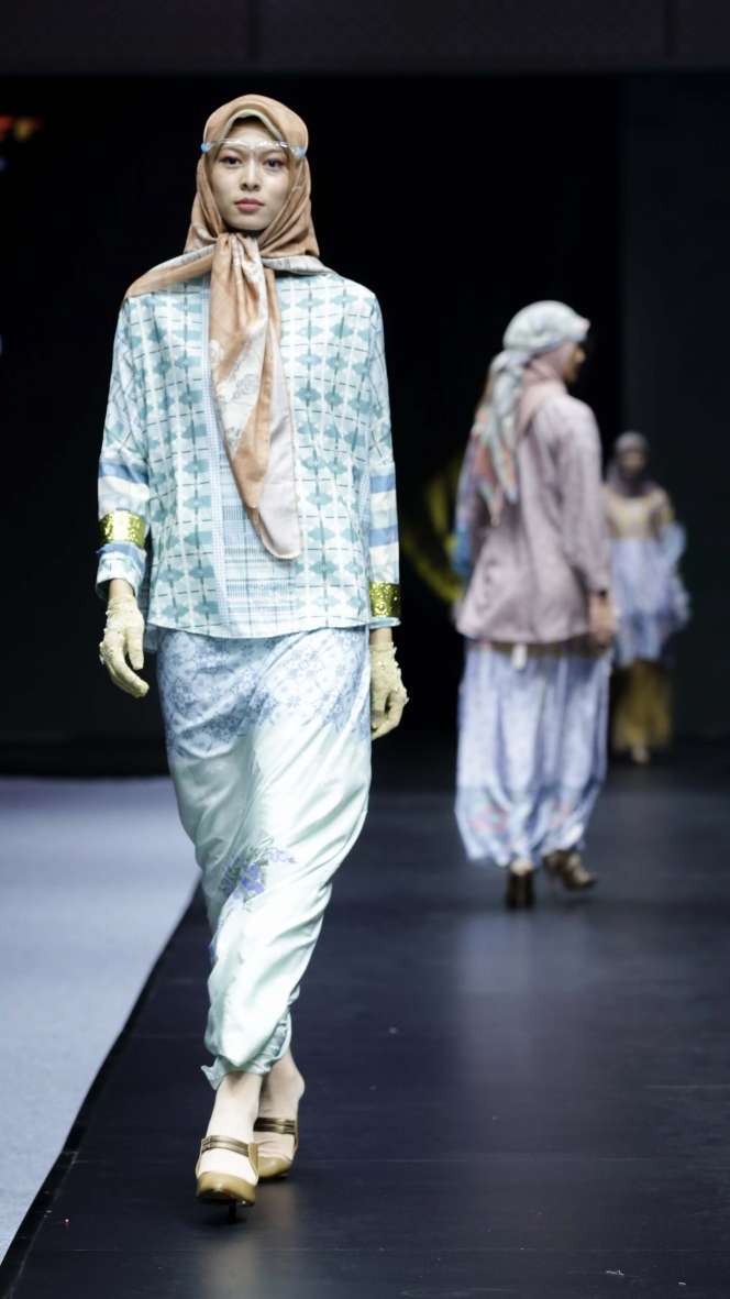 FOTO: Semarak 157 Desainer dan 797 Looks Fashion Muslim di ISEF 2021