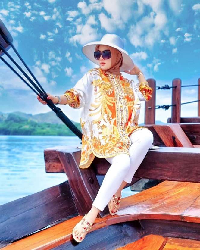 8 Foto Terbaru Syahrini yang Makin Cantik dan Syar’i, Kini Bak Bidadari Surga!