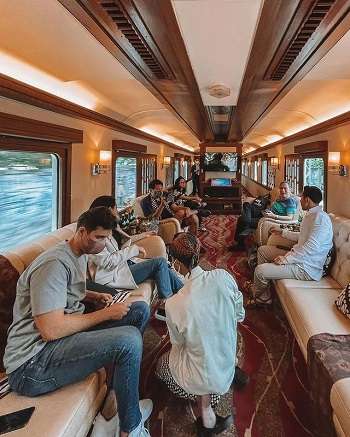 Bos Jalan Tol Sewa Gerbong Kereta Khusus Buat Liburan, Mewah bak Hotel Bintang 5