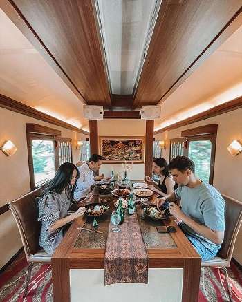 Bos Jalan Tol Sewa Gerbong Kereta Khusus Buat Liburan, Mewah bak Hotel Bintang 5