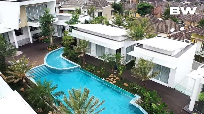 14 Foto Adu Mewah Rumah Shandy Purnamasari vs Maharani Kemala, Siapa Lebih Tajir?
