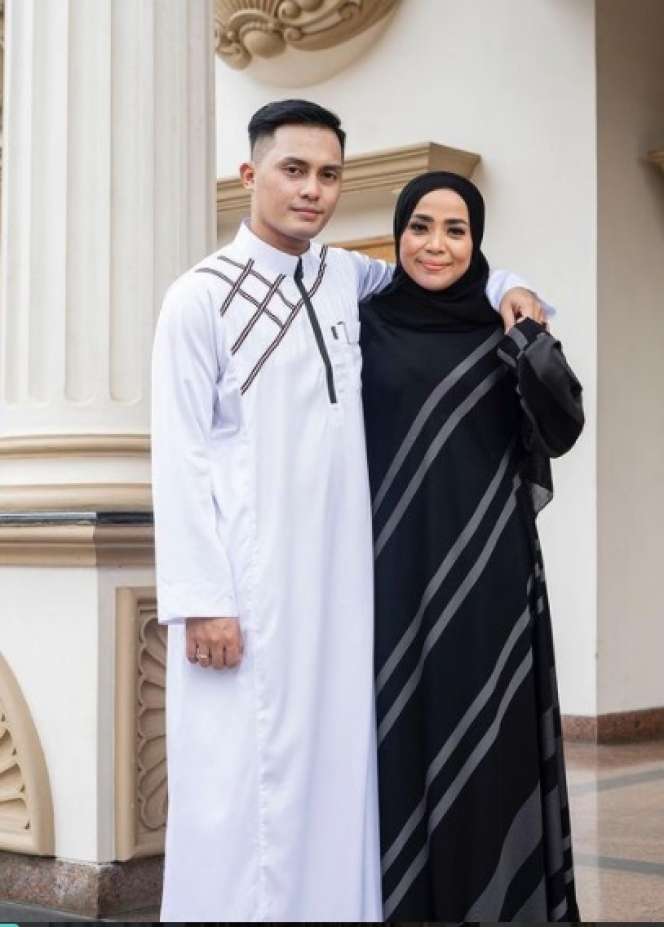 6 Potret Terbaru Muzdalifah, Parasnya Bikin Terkejut! 