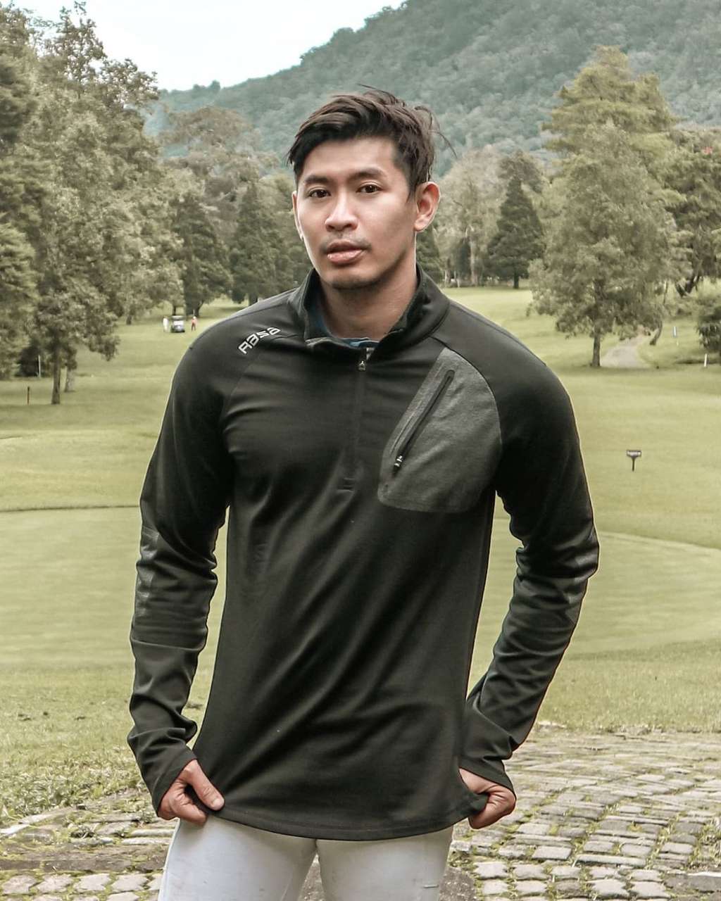 7 Potret Gantengnya Pacar Baru Rohimah Mantan Istri Kiwil, Berondong Macho Abis!