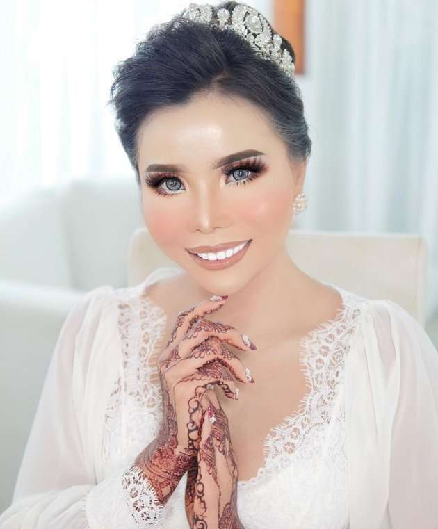 6 Momen Pernikahan Eva Belisima Mantan Istri Kiwil, Paras Cantiknya Bikin Pangling 