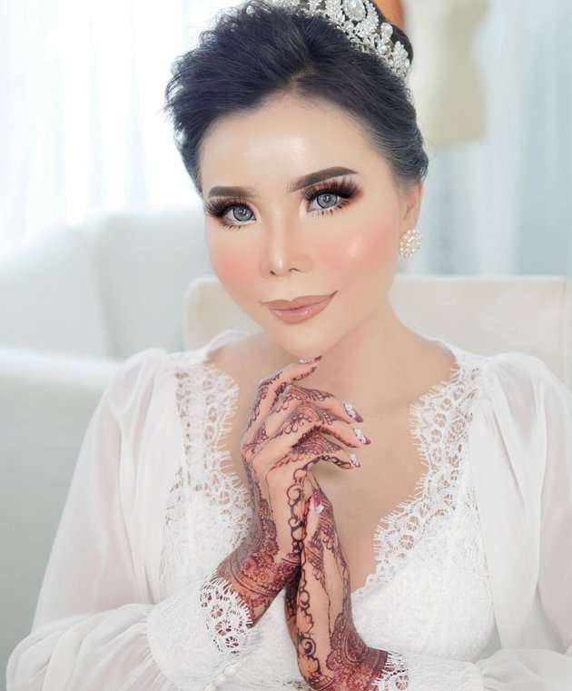 6 Momen Pernikahan Eva Belisima Mantan Istri Kiwil, Paras Cantiknya Bikin Pangling 