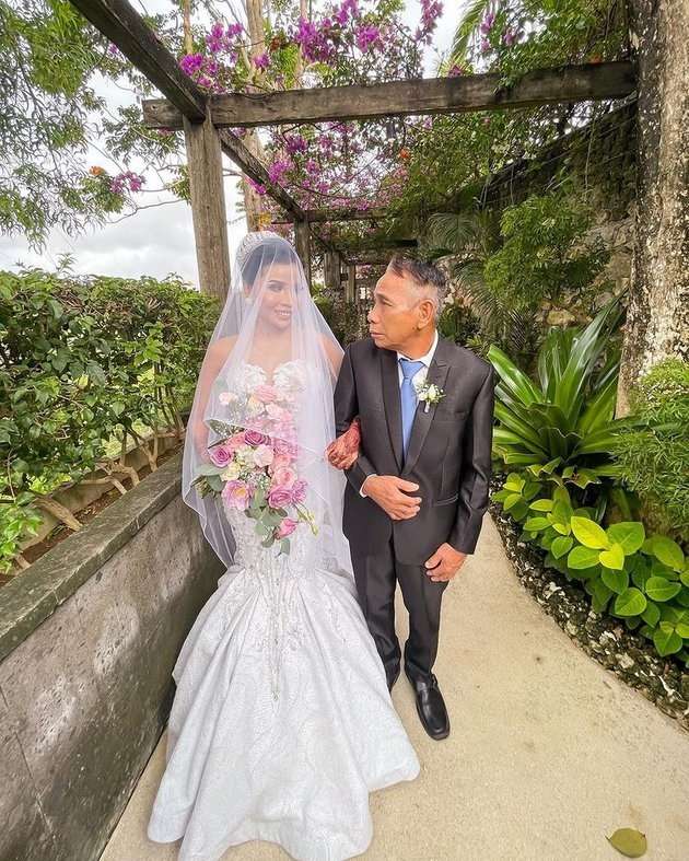 6 Momen Pernikahan Eva Belisima Mantan Istri Kiwil, Paras Cantiknya Bikin Pangling 