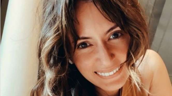 7 Foto Keseharian Artis Istri Pejabat Saat Tampil Polos, Lihat Arumi Bachsin Gak Nyangka Banget!