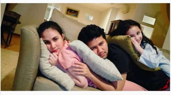 7 Foto Keseharian Artis Istri Pejabat Saat Tampil Polos, Lihat Arumi Bachsin Gak Nyangka Banget!