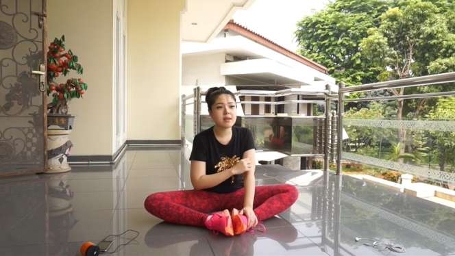 11 Foto Mewahnya Rumah Tina Toon yang Kini Jadi Anggota Dewan, Wow Seperti Istana!