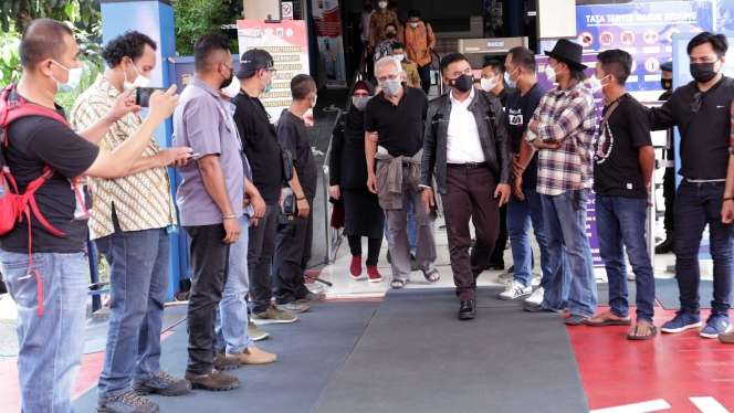 Iwan Fals Laporkan Kasus Pencemaran Nama Baik