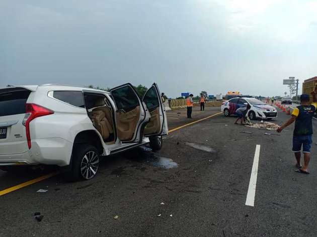 10 Potret Kondisi Mobil Vanessa Angel dan Suami Usai Alami Kecelakaan Maut, Ringsek Parah!