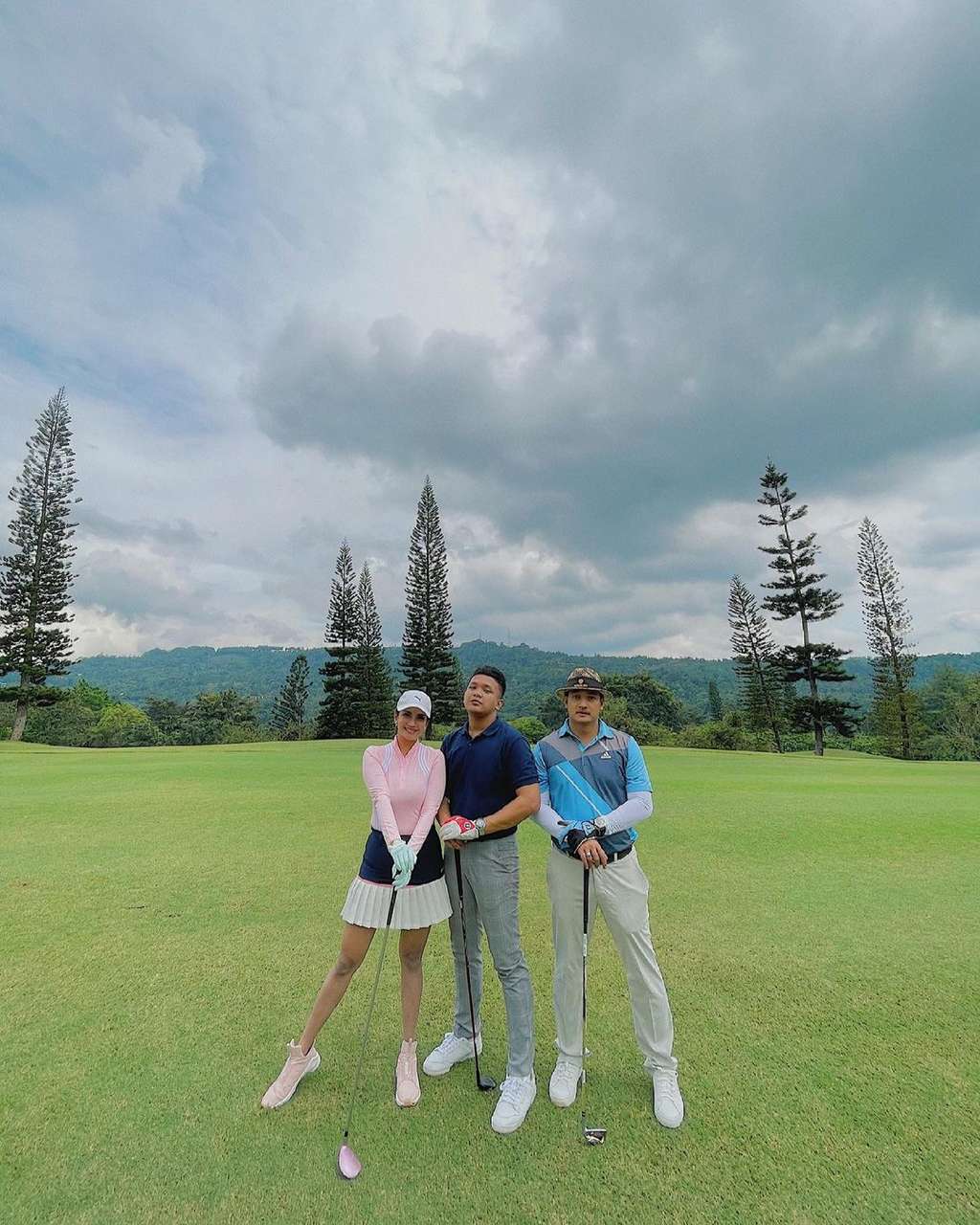 7 Potret Sopir Vanessa Angel yang Selamat, IG Story Dihapus Jadi Sorotan Netizen!