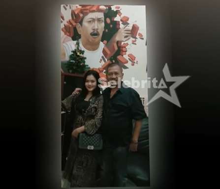 5 Potret Sosok Kekasih Polo Srimulat yang Beda Usia 38 Tahun, Cantik dan Bening Abis!