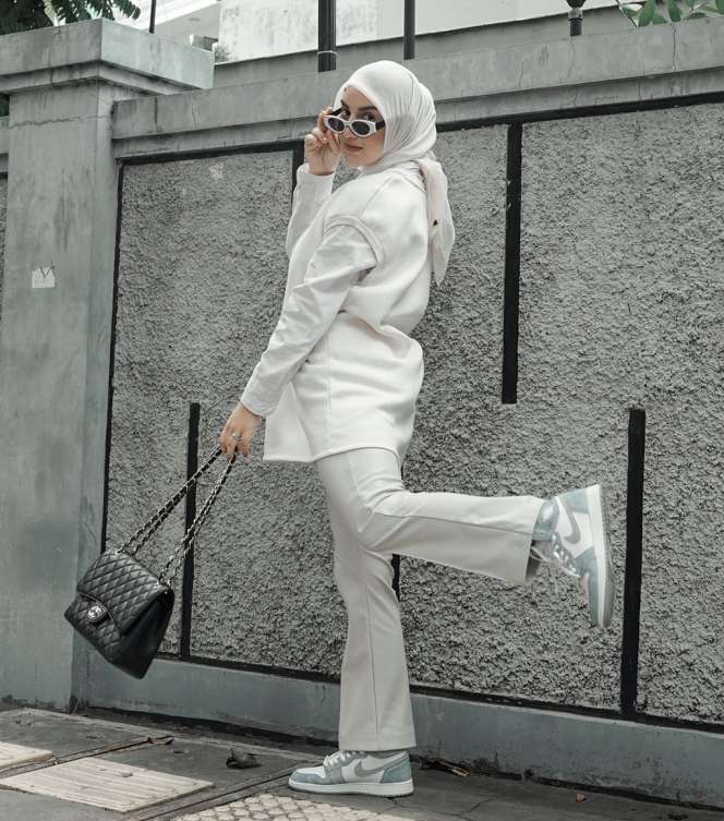 5 Potret Terbaru Irish Bella, Wajahnya Semakin Tirus!