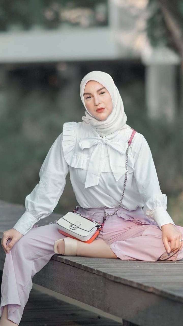 5 Potret Terbaru Irish Bella, Wajahnya Semakin Tirus!