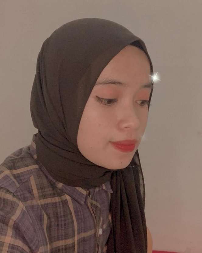 9 Potret Siska Lorenza, Pengasuh Anak Vanessa Angel yang Terlibat Kecelakaan Maut