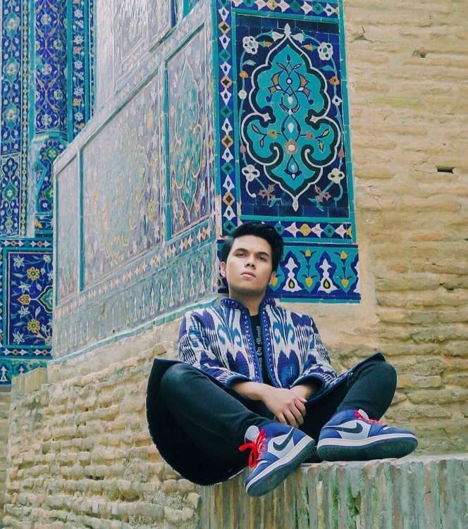 10 Foto Adu Gaya Dimas Ahmad vs Thariq Halilintar, Siapa yang Dipilih Chandrika Chika?