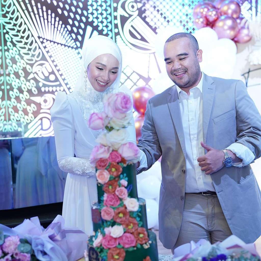10 Potret Mewahnya Pesta Ultah Tya Arifin, Menantu Siti Nurhaliza Bagikan Uang Rp3 Milliar!