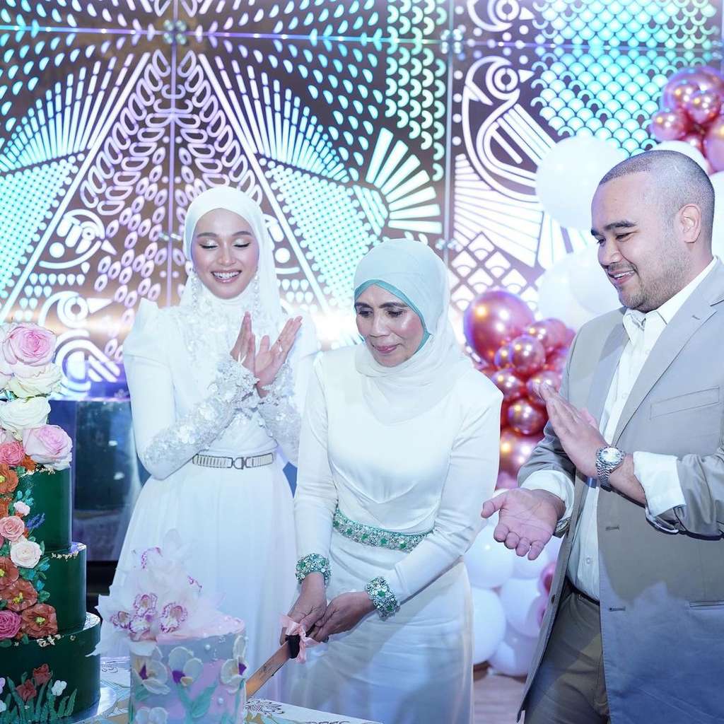 10 Potret Mewahnya Pesta Ultah Tya Arifin, Menantu Siti Nurhaliza Bagikan Uang Rp3 Milliar!