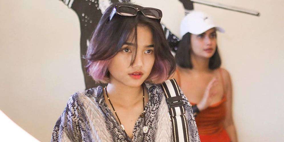 Potret Fuji, Adik Ipar Vanessa Angel yang Setia Mendampingi Gala Sky