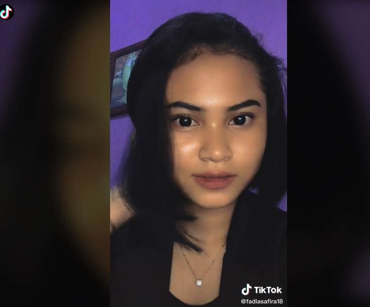 8 Potret Pengguna Tiktok Berparas Mirip Vanessa Angel, Diminta Temui Gala Sky!