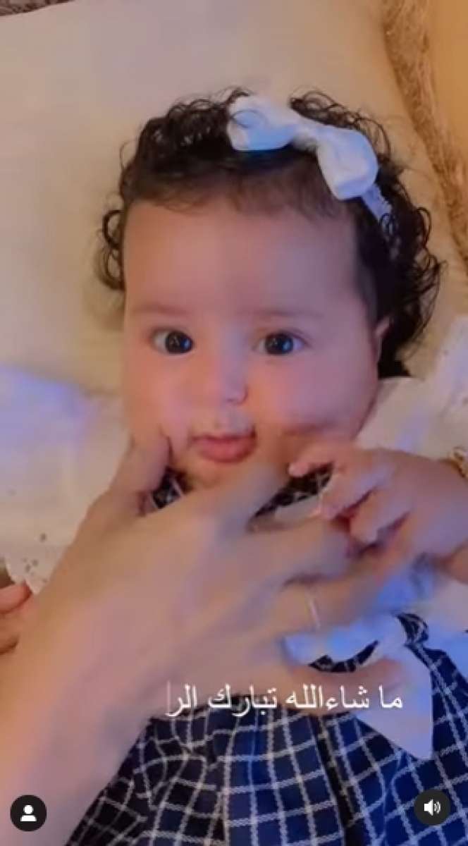 Potret Terbaru Jood Putri Mendiang Syekh Ali Jaber, Cantik dan Gemas Seperti Boneka!