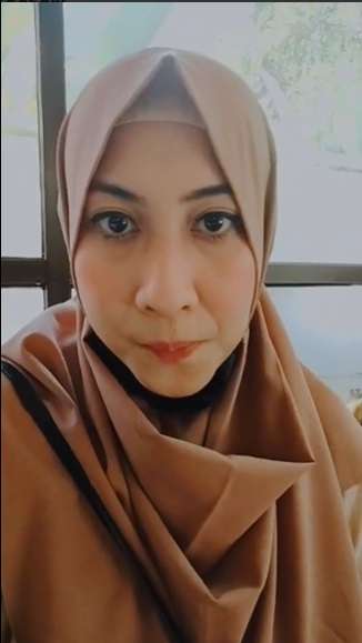 Potret Terbaru Nia AFI yang Kini Berhijab, Kado Ultah untuk Sang Suami