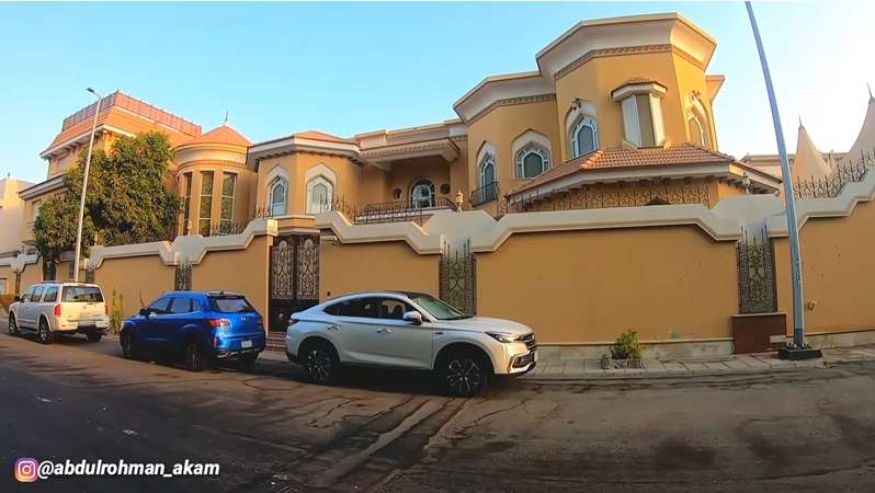 8 Potret Mewahnya Rumah Orang Indonesia yang Tinggal di Arab Saudi, Isi Dalamnya Bikin Melongo!