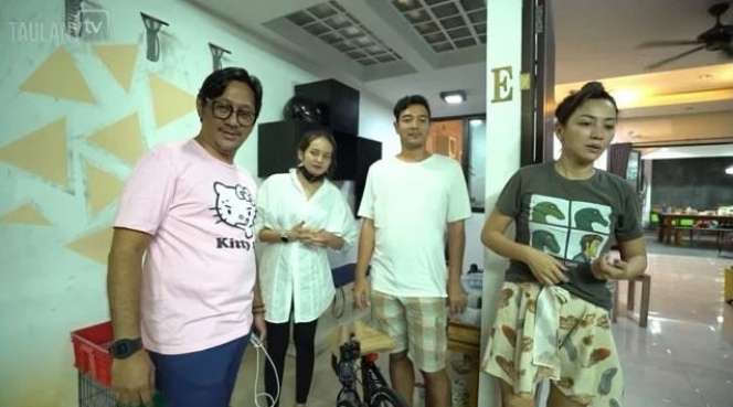 Potret Rumah 7 Artis Pemain Lapor Pak!, Milik Ayu Ting Ting Paling Mewah Abis!