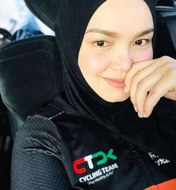 Potret Siti Nurhaliza Tampil Polos, Parasnya Disorot!