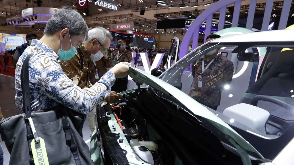 Wuling Pamer Mobil Listrik Mini, Siap Diproduksi di Indonesia