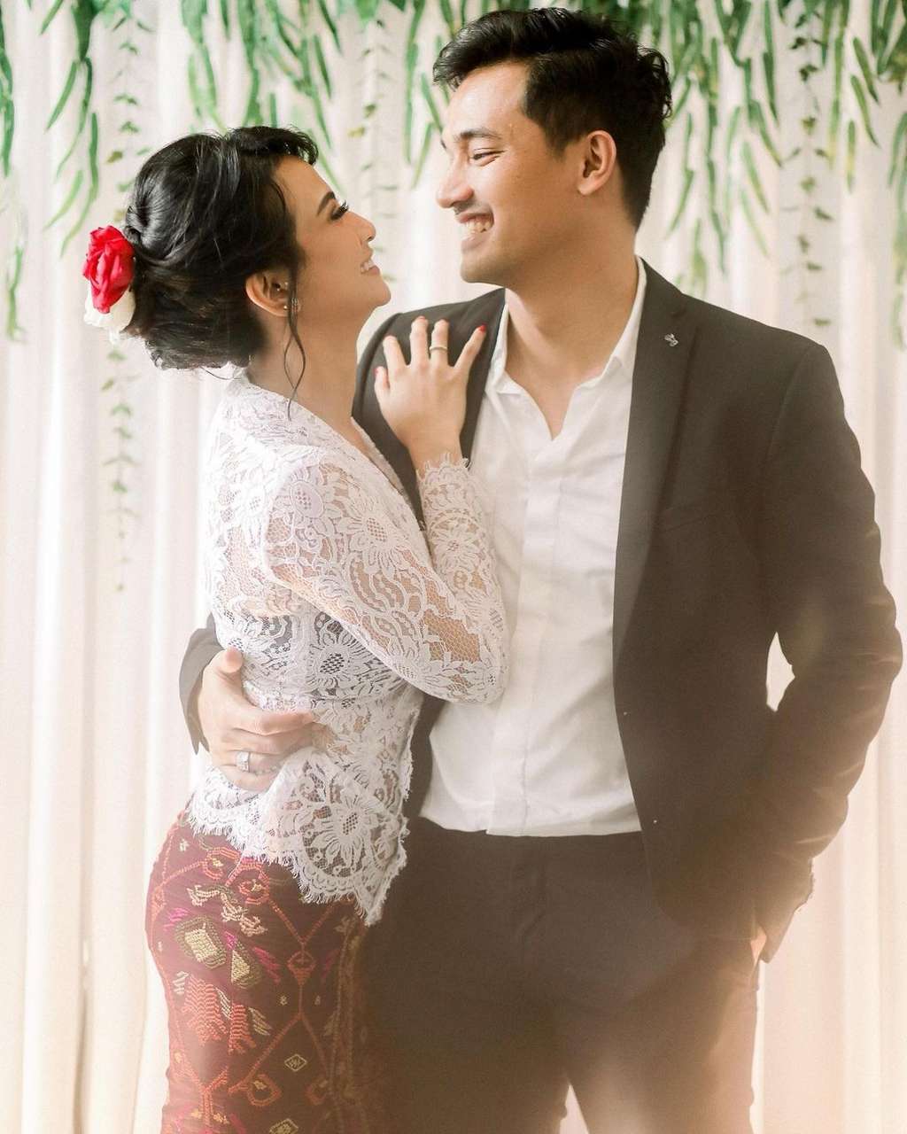 Sosok Keluarga Vanessa Angel dan Bibi Ardiansyah yang Jarang Tersorot, Kini Dipercaya Asuh Gala