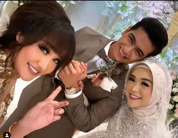 Potret Lucinta Luna Saat Hadiri Pernikahan Ria Ricis dan Teuku Ryan, Parasnya Disorot!