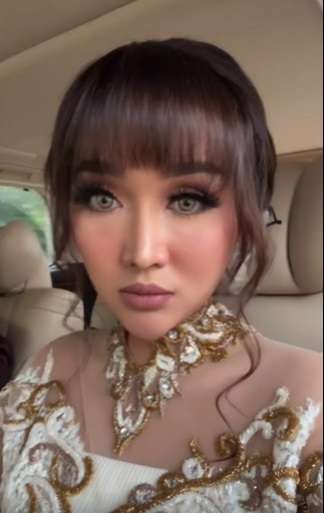 Potret Lucinta Luna Saat Hadiri Pernikahan Ria Ricis dan Teuku Ryan, Parasnya Disorot!