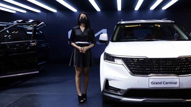 SPG Serba Ketat di GIIAS 2021: Honornya Beda