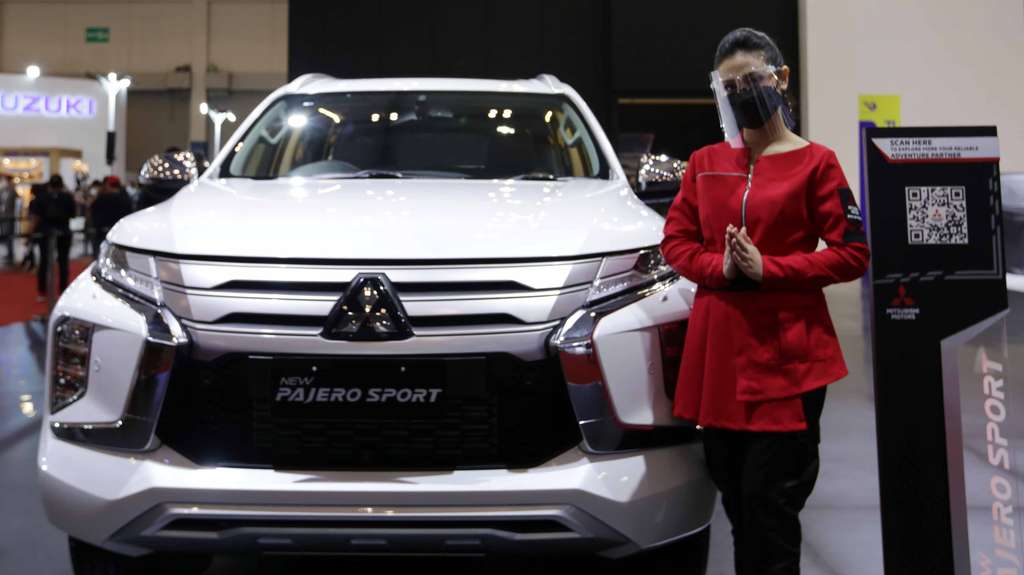 SPG Serba Ketat di GIIAS 2021: Honornya Beda