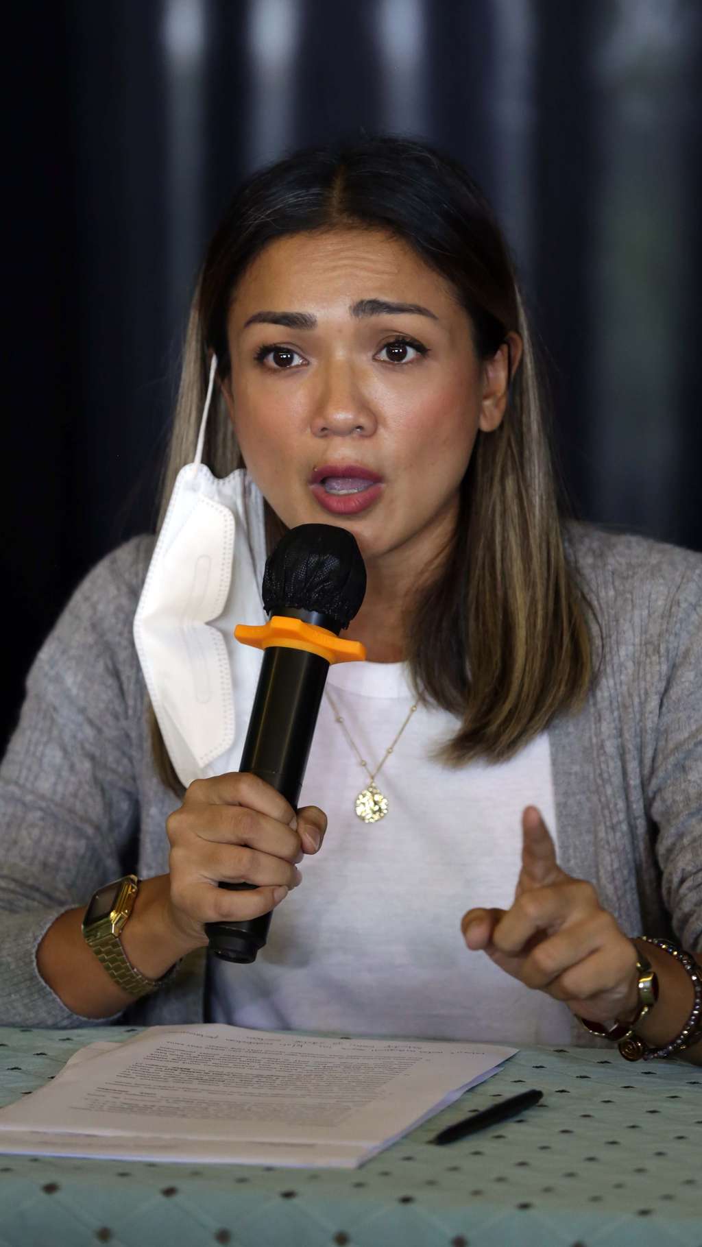 Tangis Nirina Zubir Jadi Korban Mafia Tanah, Rugi Rp17 Miliar