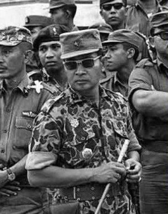 7 Potret Alex Kawilarang, Pendiri Kopassus yang Pernah 'Tempeleng' Soeharto