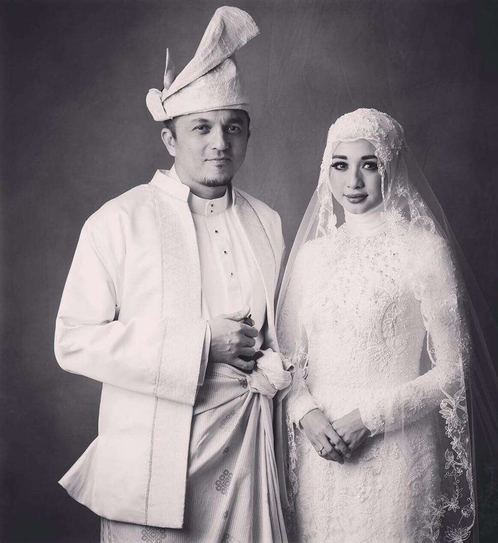 8 Artis Ini Menikah dengan Mahar Sangat Murah, Wow Nia Ramadhani Hanya Rp2000!