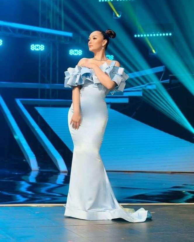 6 Potret Zaskia Gotik Usai Lahiran, Body Langsingnya Bikin Takjub!