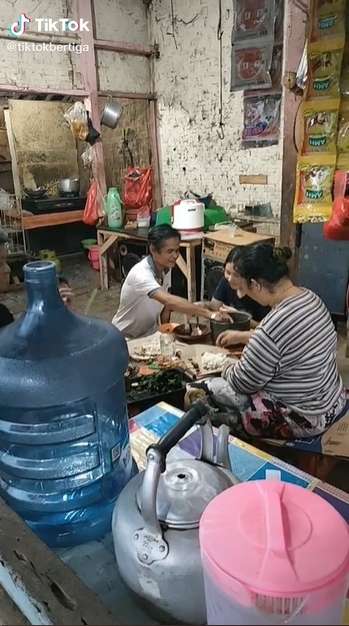 9 Potret Rumah Dihina Jelek Kayak Gubuk, Pria Ini Tunjukkan Ada Bidadari di Dalamnya!