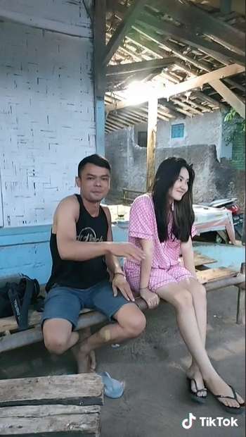 9 Potret Rumah Dihina Jelek Kayak Gubuk, Pria Ini Tunjukkan Ada Bidadari di Dalamnya!
