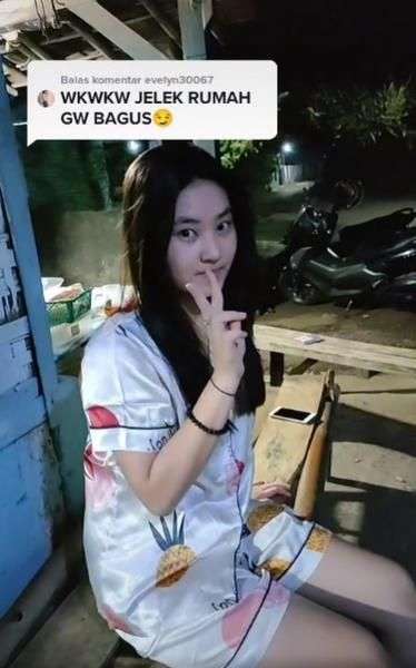 9 Potret Rumah Dihina Jelek Kayak Gubuk, Pria Ini Tunjukkan Ada Bidadari di Dalamnya!