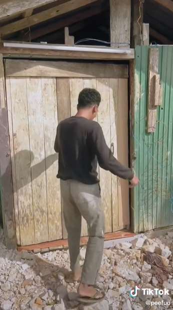 10 Potret Rumah Gubuk Dari Luar Tampak Reyot, Pas Lihat Dalamnya Bak Hotel Mewah!